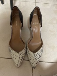 Le Saunda 蛇紋高跟鞋