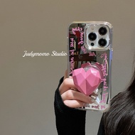 INS Pink Love Holder กรณีโทรศัพท์สำหรับ iPhone11 Promax โทรศัพท์มือถือกระจกเงาภาษาอังกฤษแบบเรียบง่ายสำหรับ iPhone14promax ผู้ถือหัวใจรักสามมิติสำหรับ iPhone12 ผู้ถือหัวใจสีชมพูสำหรับ iPhone13