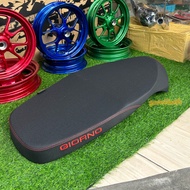 ￼เบาะจีโอโน่/Giorno เบาะปาด2ตอน(โลโก้GIORNO)เบาะGIORNO+(2023-2024) มี6สี ให้เลือก#เบาะโลโก้GIORNO