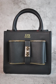 กระเป๋าสะพายสไตล์ LYN หน้าโบว์ 7-8นิ้ว แฟชั่นสาวสายหวานสไตล์คุณหนูแบ๊วๆ ม่วงอ่อน 7 นิ้ว