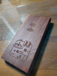 文青木頭外殼行動電源 8000mah （type b 好像有無線充電）