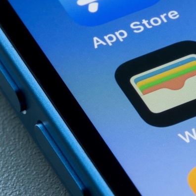 Perubahan Kepimpinan Apple Dijangka Berlaku Ketika Pengeluaran Paparan iPhone 17 Pro Bermula dan Harga iPhone 15 Merudum