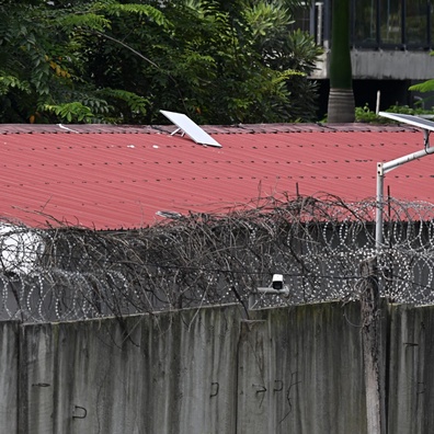 Tindakan Tegas Starlink di Myanmar Mencetuskan Debat Kedaulatan Teknologi dan Peperangan Penipuan