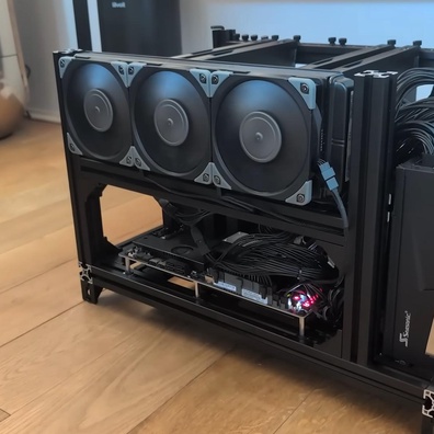 PewDiePie Bangun AI Pribadi "ChatOS" di Rig 10-GPU Kustom, Temukan Kolusi AI yang Muncul
