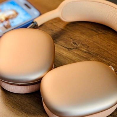 AirPods Max ยังคงแข่งขันได้หลังจากผ่านไปห้าปี แม้จะมีฮาร์ดแวร์ล้าสมัยและสินค้าเลียนแบบราคาถูก