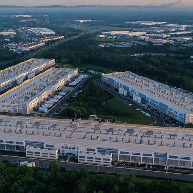 การเติบโตของศูนย์ข้อมูลของ Amazon จุดประกายการถกเถียงเรื่องโครงสร้างพื้นฐาน AI กับผลกระทบต่อสิ่งแวดล้อม