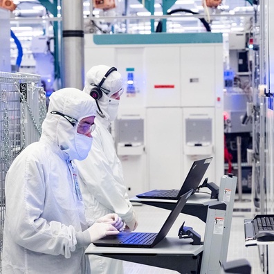 Quy trình sản xuất 14A của Intel sẽ tốn kém hơn 18A do công nghệ EUV High-NA
