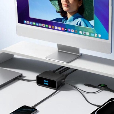 Anker 全新 7 合 1 Nano 充電站配備可伸縮 USB-C 線材與 100W 功率輸出,售價 89.99 美元