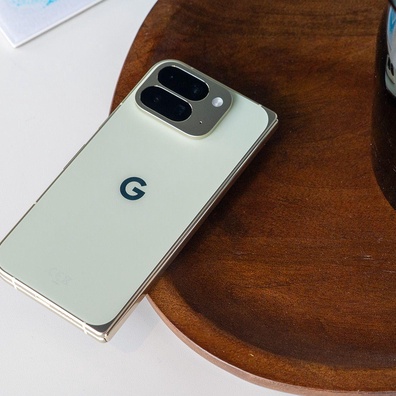Pixel 11 Pro Fold 渲染圖外洩揭露微調設計、Pixel Glow LED，以及 1,899 美元起售價