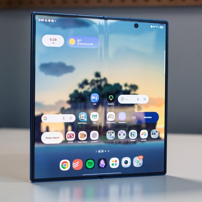 Rò rỉ thông tin Samsung Galaxy Z TriFold tiết lộ camera zoom 100x và tính năng đa nhiệm tiên tiến