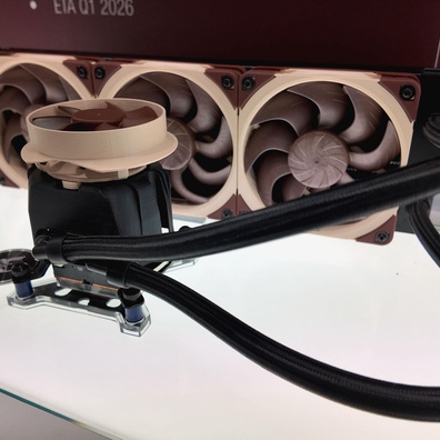 Noctua Dedahkan Penyejuk Cecair AIO Pertama dengan Reka Bentuk Coklat Ikonik, Akan Dilancarkan 2026