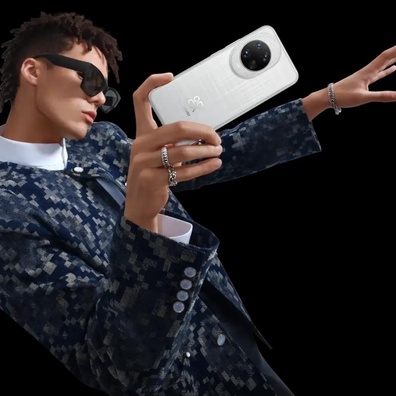 Huawei Nova 14 Ultra Meluncur dengan Chip Kirin 8020, Kamera Quad RYYB dan Pesan Satelit