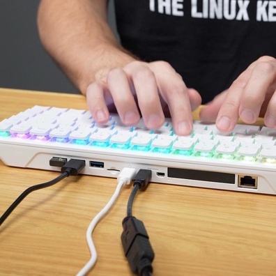 Raspberry Pi 500+ gây tranh cãi gay gắt về mức giá 200 đô la Mỹ và định hướng thị trường