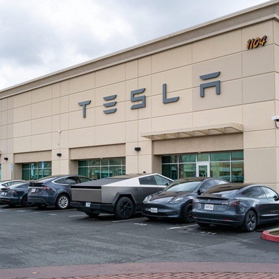 Tesla Menghadapi Siasatan Persekutuan Atas Kegagalan Pemegang Pintu Yang Memerangkap Kanak-Kanak Dalam Kenderaan Model Y