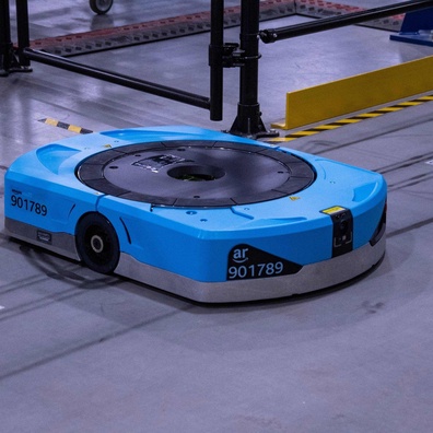 Amazon Mencapai Pencapaian Satu Juta Robot, Hampir Menyamai Tenaga Kerja Manusia di Gudang