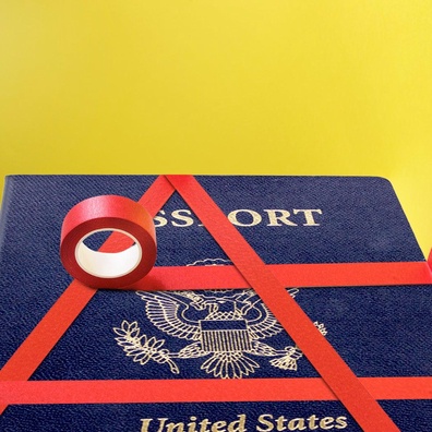 Ketika Birokrasi Gagal: Perjuangan Global dengan Nama Digital