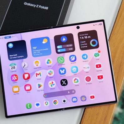 Samsung Galaxy Z Fold 8 評測總整理：寬螢幕摺疊機終於回歸實用本質