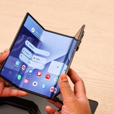 Samsung เปิดตัว Galaxy Z TriFold ครั้งแรก พร้อมชาร์จเร็ว 45W และหน้าจอ Cinema ขนาด 10 นิ้ว