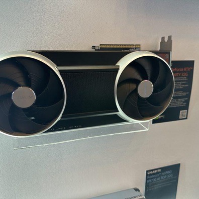 Gigabyte เปิดตัว AORUS RTX 5090 Infinity: การออกแบบสามพัดลมขนาดกะทัดรัด พร้อมระบบระบายความร้อน "Overdrive" ที่ซ่อนอยู่