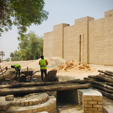 Pemulihan Babylon Mencetuskan Perdebatan Mengenai Keaslian Arkeologi Berbanding Hasil Pelancongan