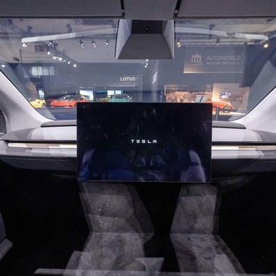 Layanan Robotaxi Tesla Siap Diluncurkan 22 Juni di Austin di Tengah Pertanyaan Keselamatan Operasi Jarak Jauh