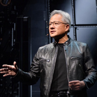 Jensen Huang 駁斥中國軍用晶片疑慮,聲稱出口管制終將失敗