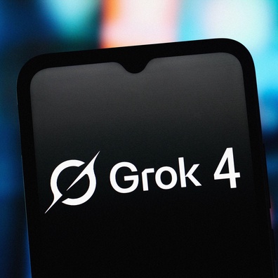 xAI ra mắt Grok 4 Heavy với tính năng AI Companions với gói đăng ký hàng tháng 300 đô la Mỹ
