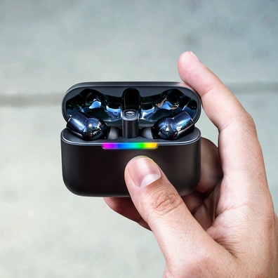Razer 新款遊戲耳機充電盒可兼作無線接收器