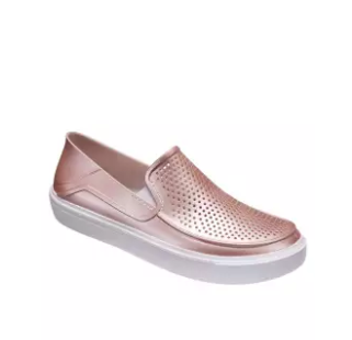 CROCS | รองเท้าลำลองสำหรับผู้หญิง รุ่น CitiLane Roka Metallic Slip-on