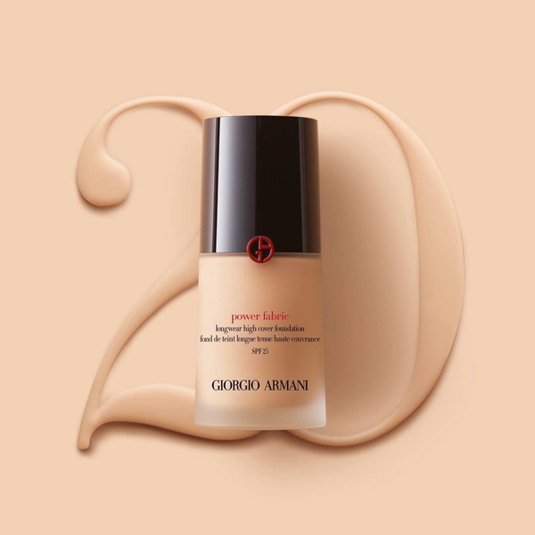 Giorgio Armani | 持久零瑕粉底液 SPF25