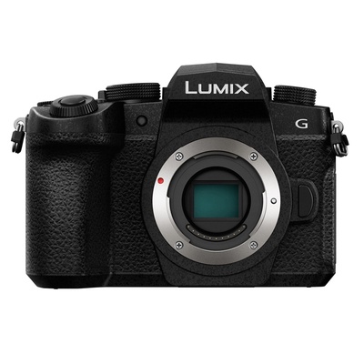 Panasonic Lumix G95 with 12-60mm