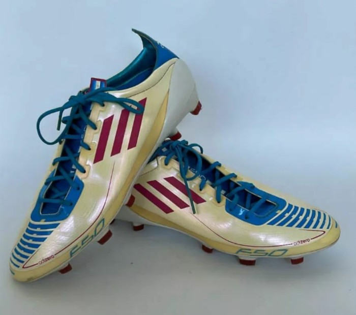 Sepatu bola adidas outlet f50 adizero micoach
