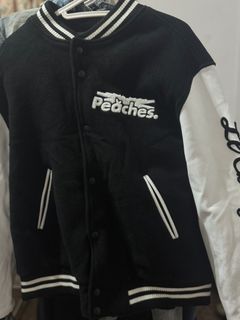 LE SSERAFIM Peaches. VARSITY JACKET Lサイズ Le sserafim peaches的