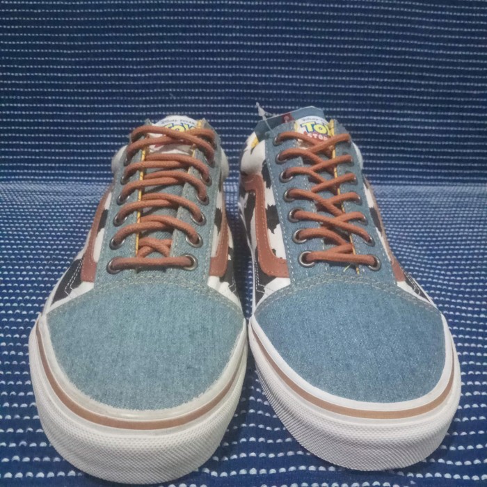 Harga Vans X TOY Story Terbaru Februari 2024 BigGo Indonesia