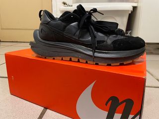 Triple black sacai sale