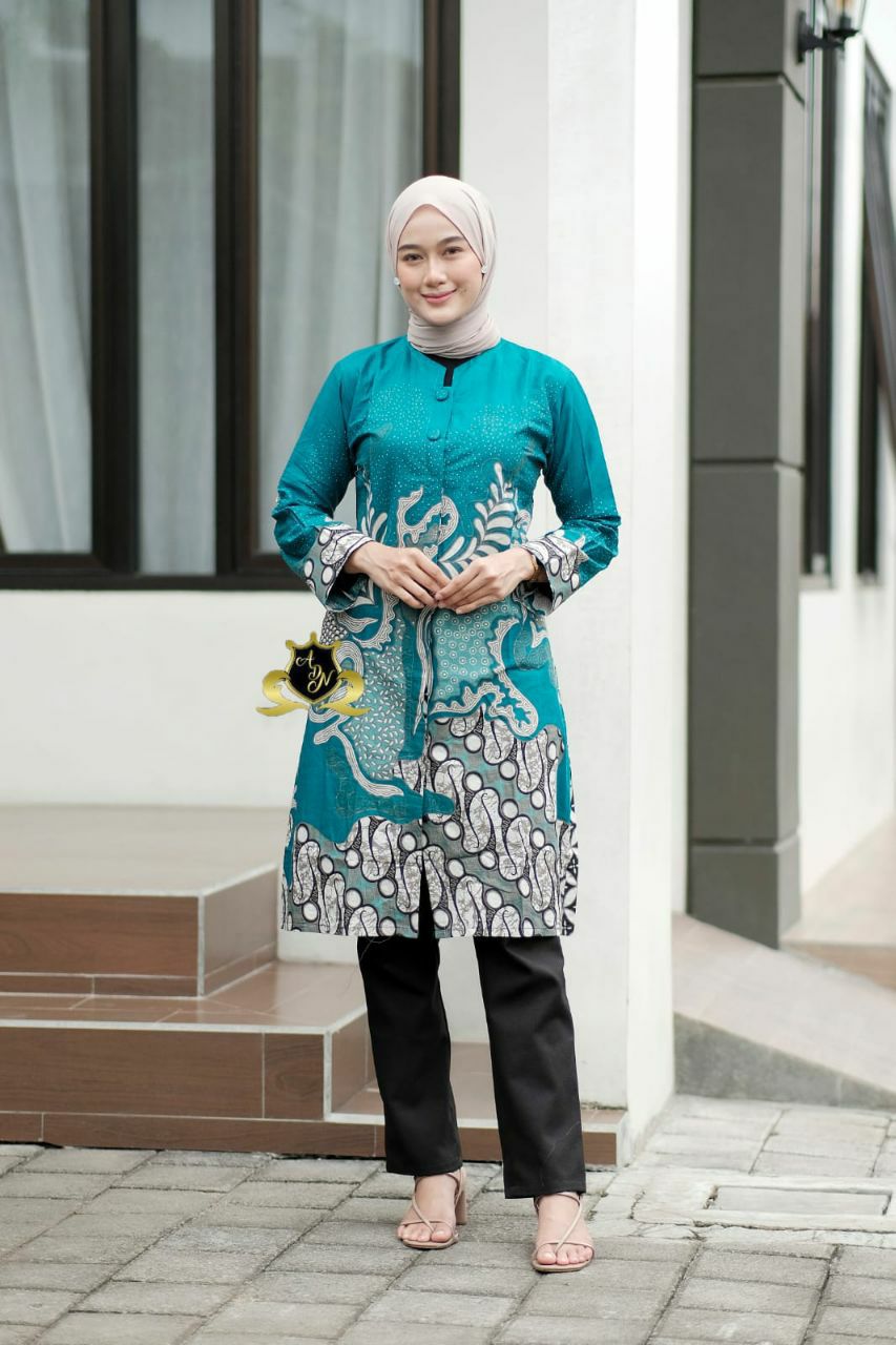 Harga Batik Seragam Wanita Lengan Panjang Terbaru Februari 2024 |BigGo  Indonesia