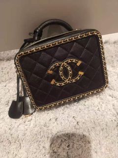 Chanel vanity case 18cm sale