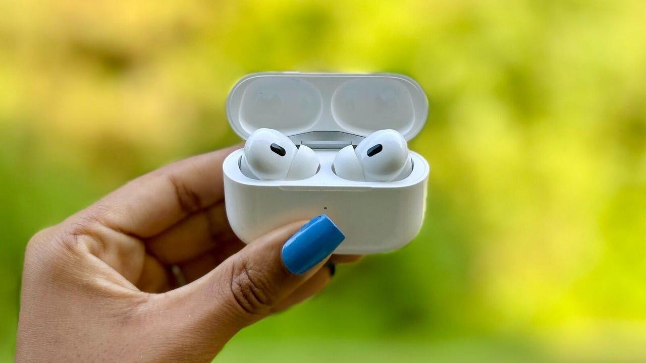 AirPods Thế Hệ Tiếp Theo Của Apple Có Thể Theo Dõi Nhịp Tim, Mã iOS 18 Gợi Ý