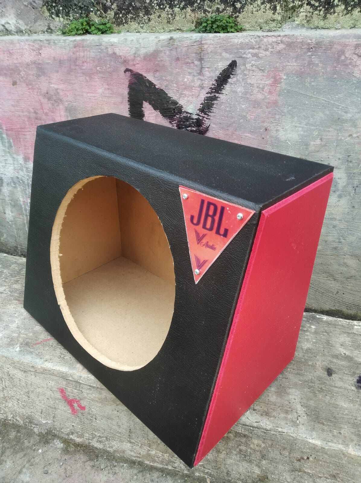 Box speaker hot sale mobil carry