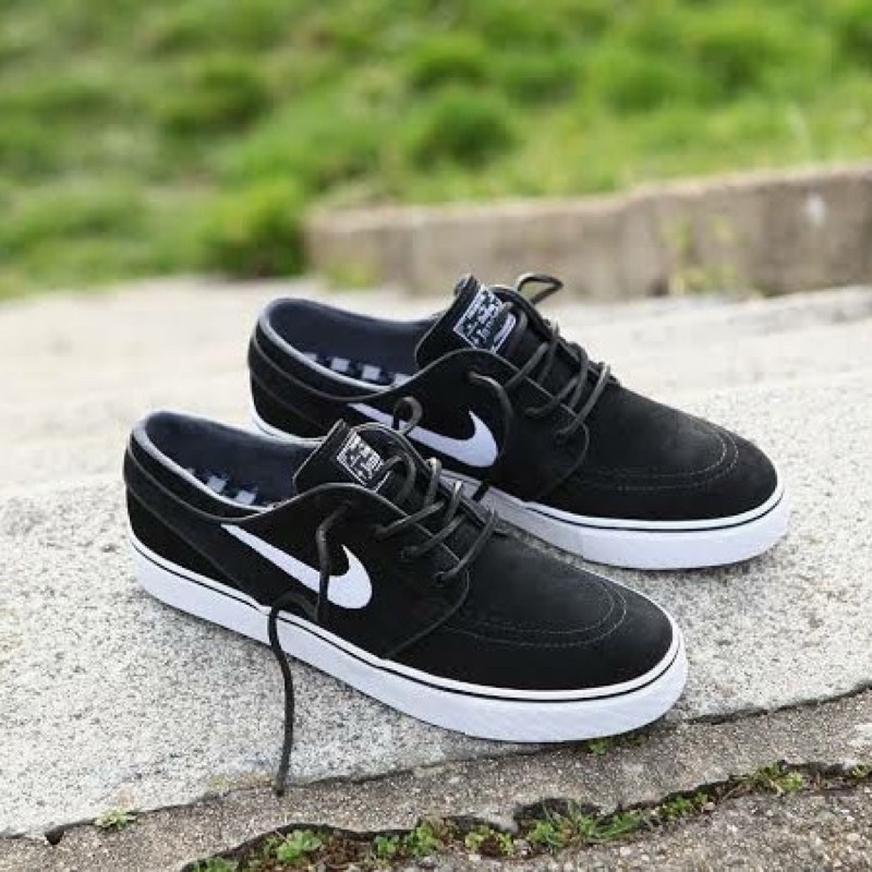 Janoski store venom suede