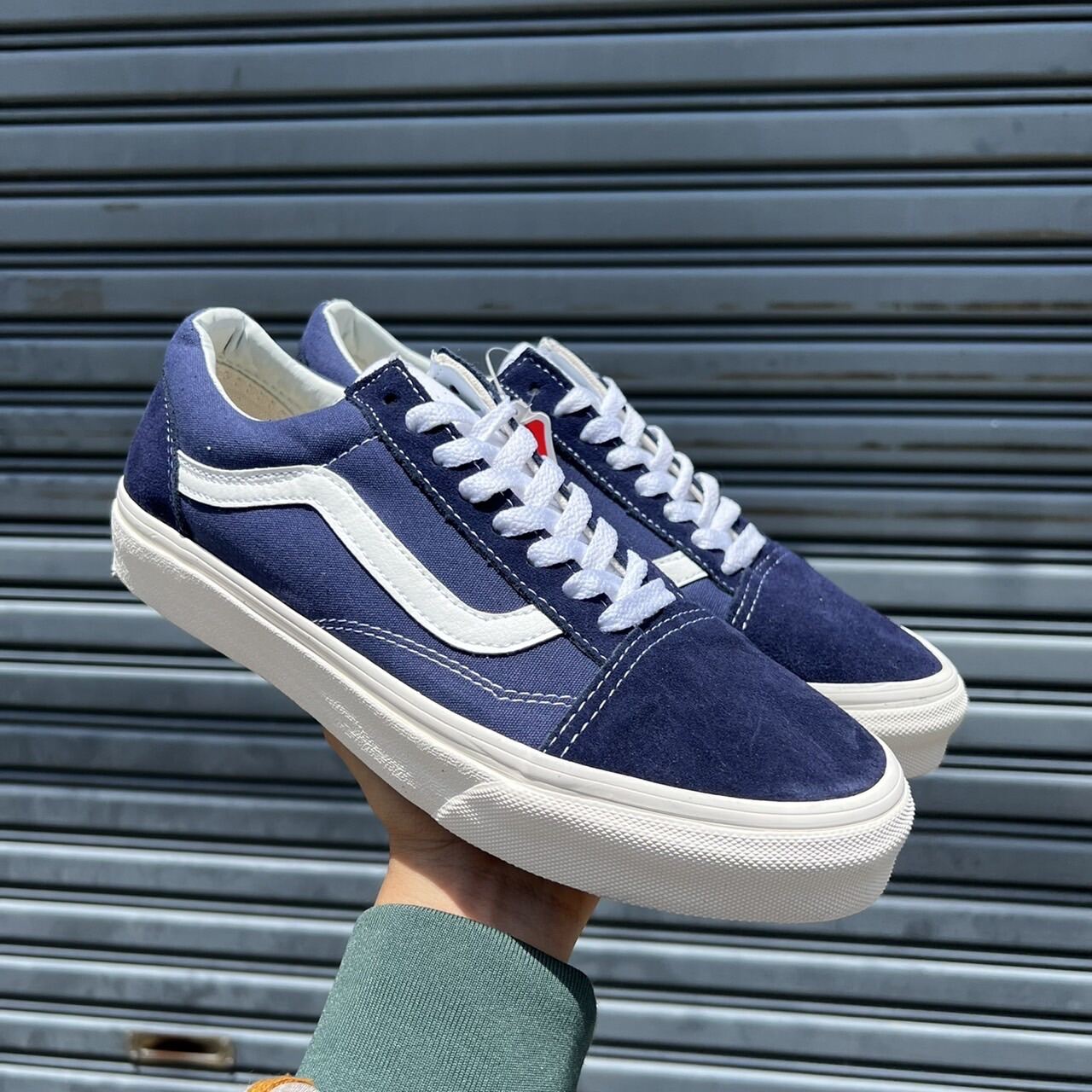 vans old skool navy suede