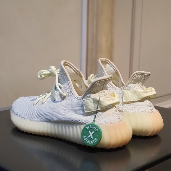 Harga sepatu sales adidas yeezy putih