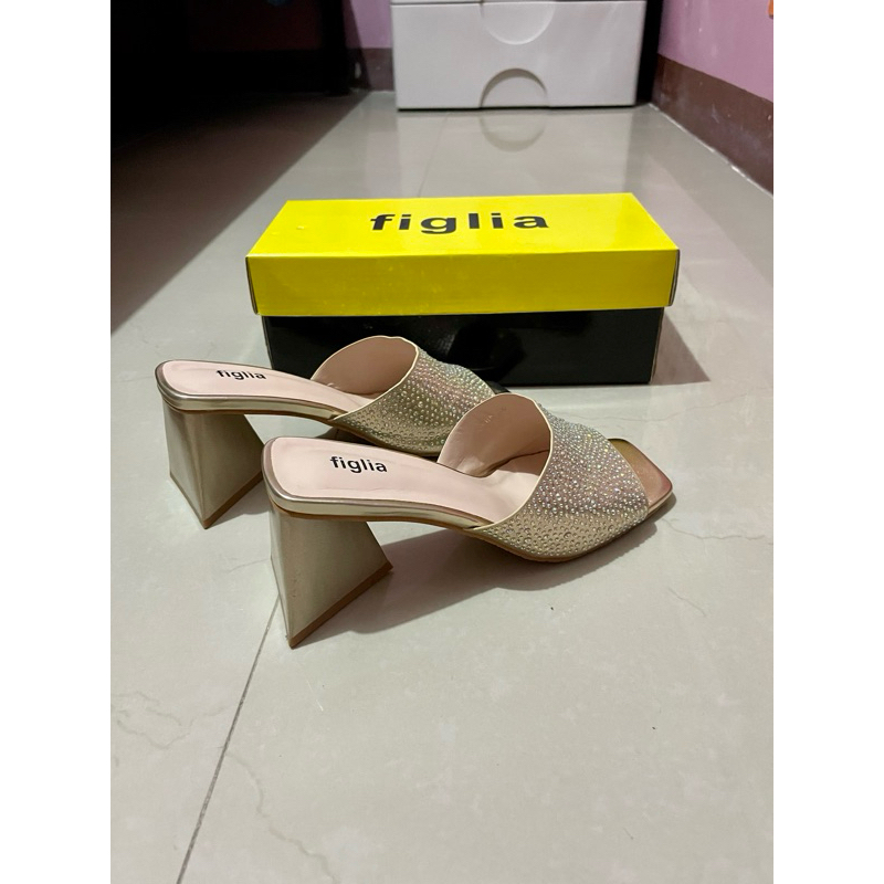 Figlia best sale wedge sandals