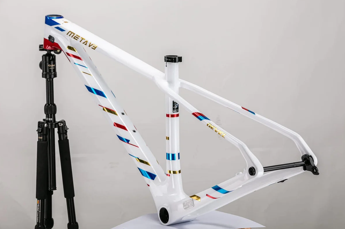 Devel outlet frame mtb