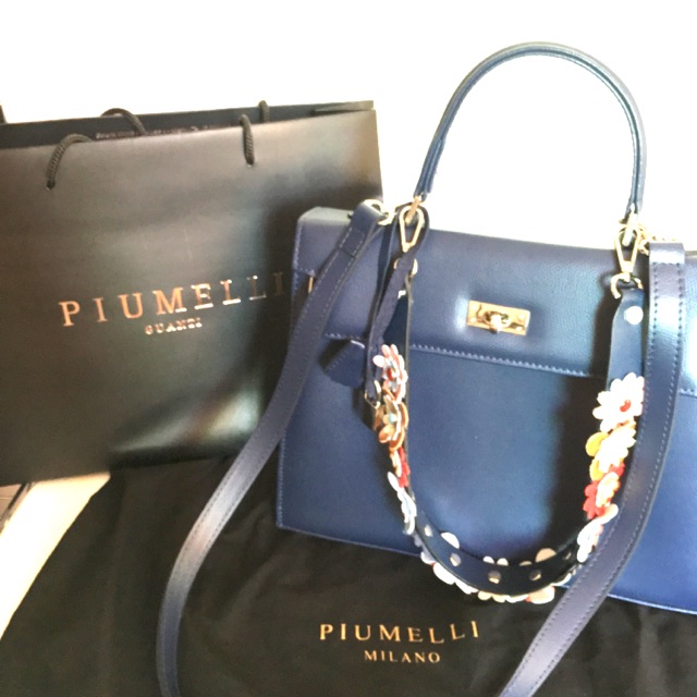 Piumelli store strap price