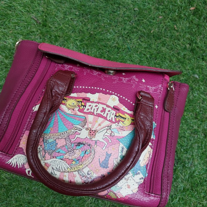 Jual Tas Brera Art Fever Slingbag Authentic. LIKE NEW - Hijau