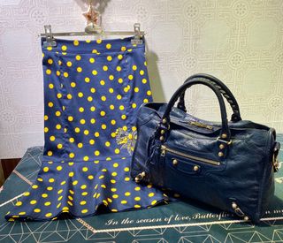 Balenciaga city deals giant 12