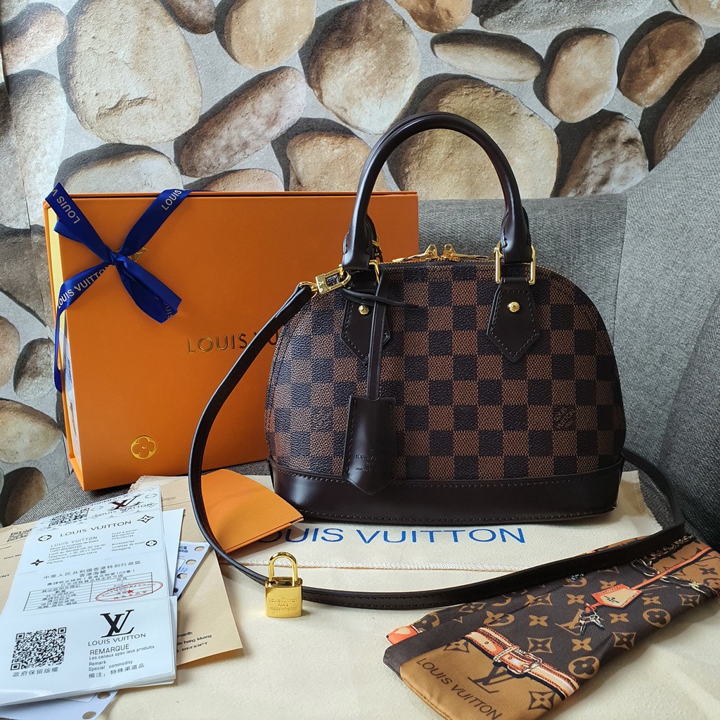 √45+ Model Tas Louis Vuitton Original Terbaru 2023 - Model Tas dan Dompet Branded  Terbaru