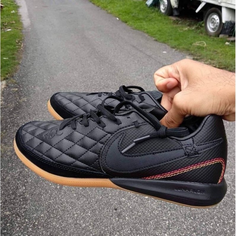 Kasut futsal hot sale nike tiempo