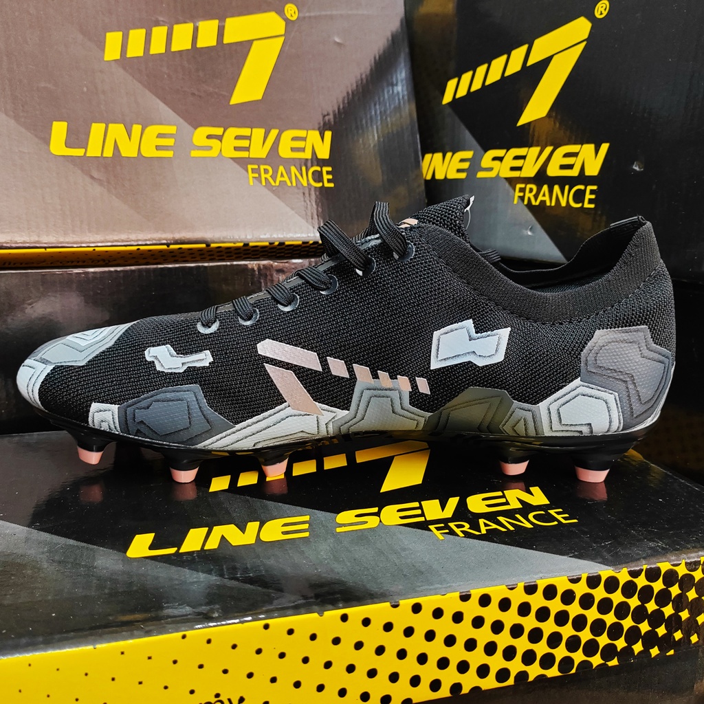 Line 7 2024 football boots